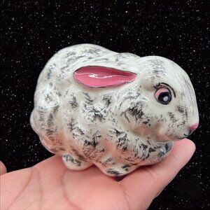 Vintage Hobbyists Bunny Rabbit Figurine Hand Painted 1974 2.5”T 4”W